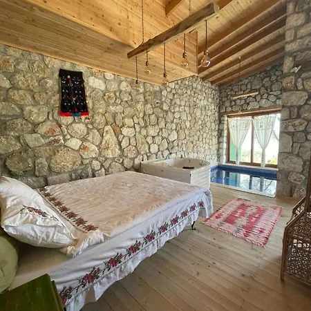 Shavilla Kalkan - Yali ' Da Korunakli 1+1 Villa Patara